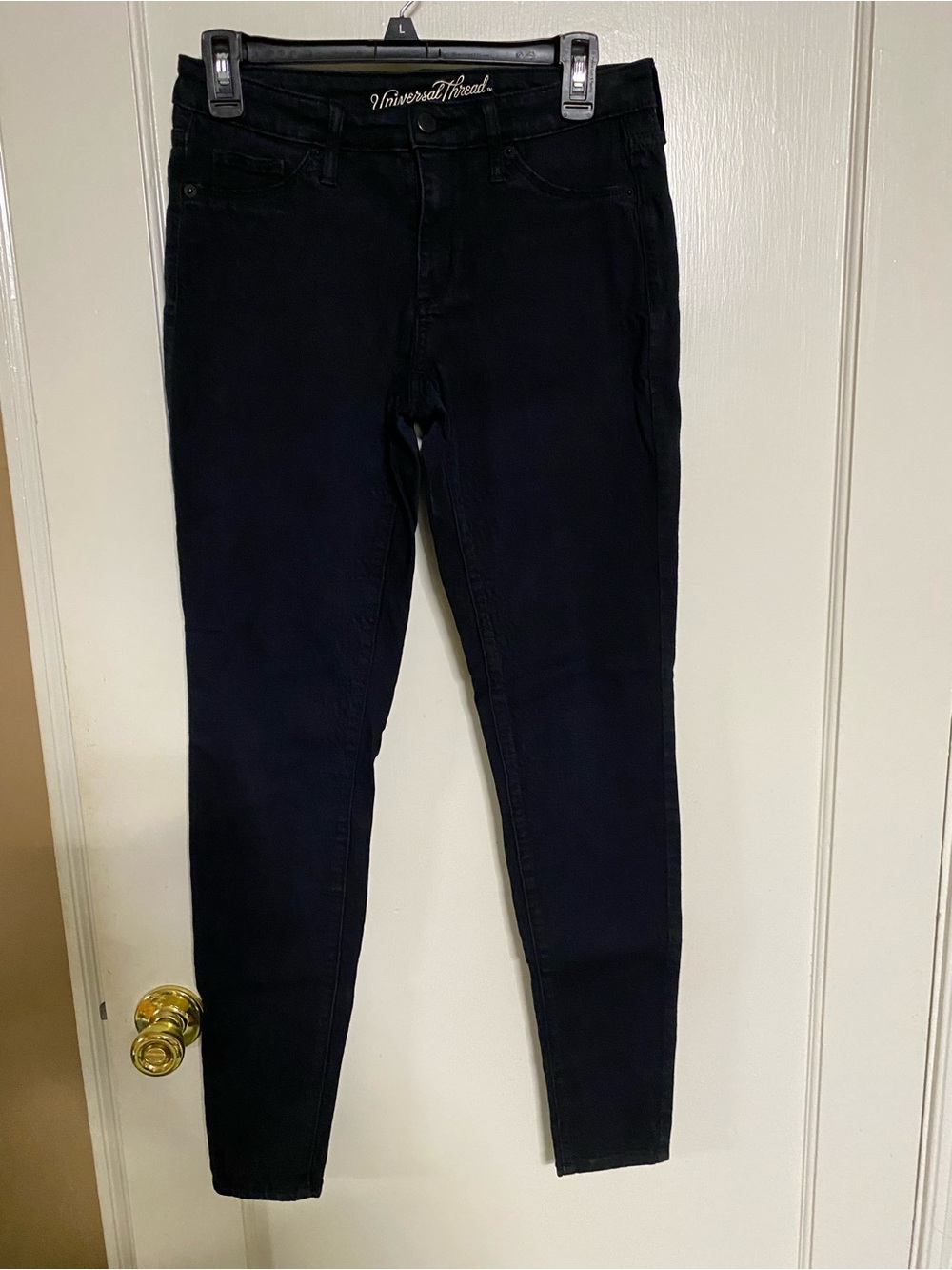 Universal Thread Black Skinny High-Rise Jeans, size 4/27L